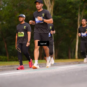 Runner Photo 5442796