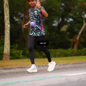 Runner Photo 5442944