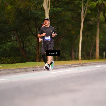 Runner Photo 5443072