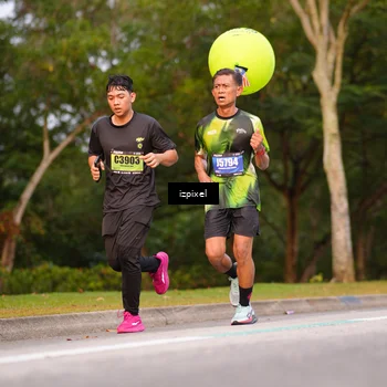 Runner Photo 5443279