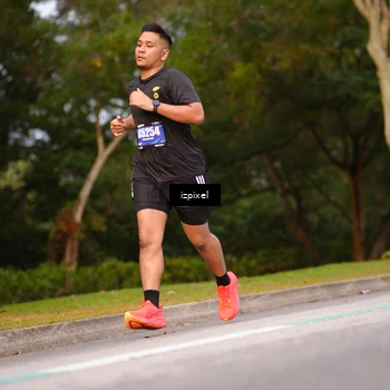 Runner Photo 5443454