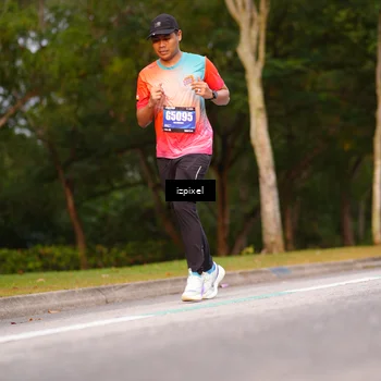 Runner Photo 5443458
