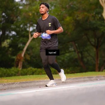 Runner Photo 5443516