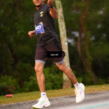 Runner Photo 5443610