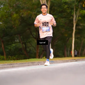 Runner Photo 5443758