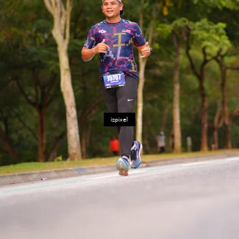 Runner Photo 5443800