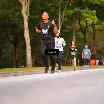 Runner Photo 5444059
