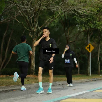 Runner Photo 5444235