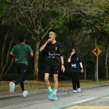 Runner Photo 5444237