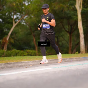 Runner Photo 5444366