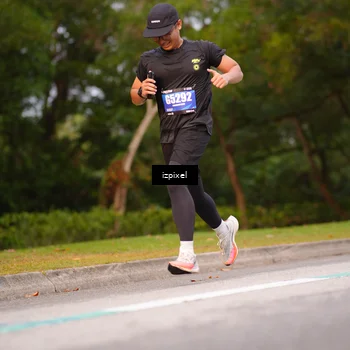 Runner Photo 5444381