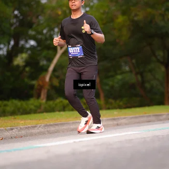 Runner Photo 5444663