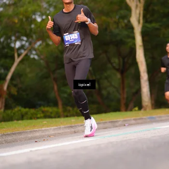 Runner Photo 5444692