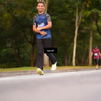Runner Photo 5445402