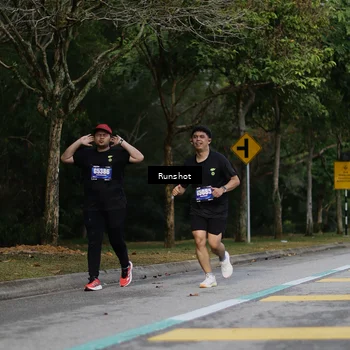Runner Photo 5446239