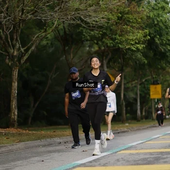 Runner Photo 5446578