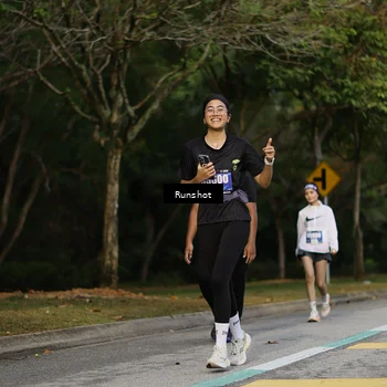 Runner Photo 5446629