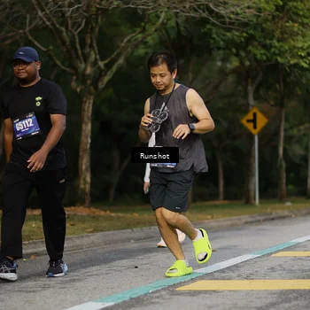 Runner Photo 5446698