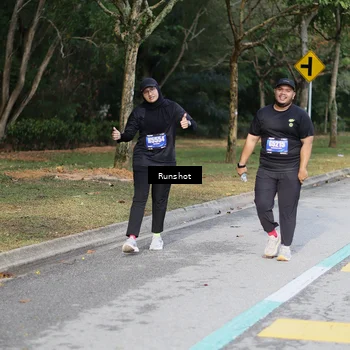 Runner Photo 5447120