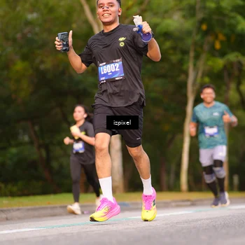 Runner Photo 5447772