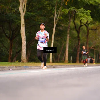 Runner Photo 5447875