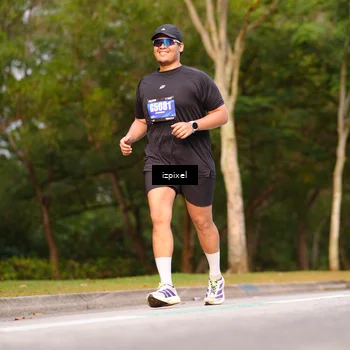 Runner Photo 5450469