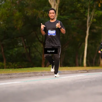 Runner Photo 5451793