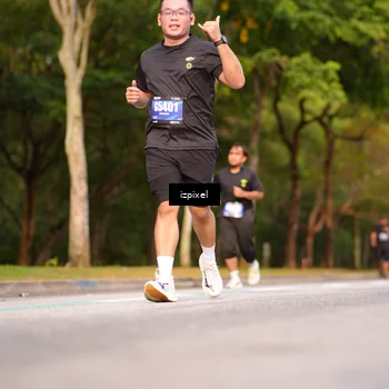 Runner Photo 5452002