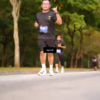 Runner Photo 5452024