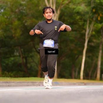 Runner Photo 5452073