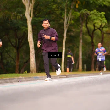 Runner Photo 5452363