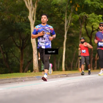 Runner Photo 5452389