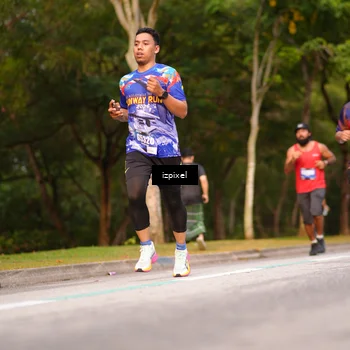 Runner Photo 5452391
