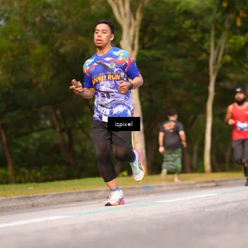 Runner Photo 5452394