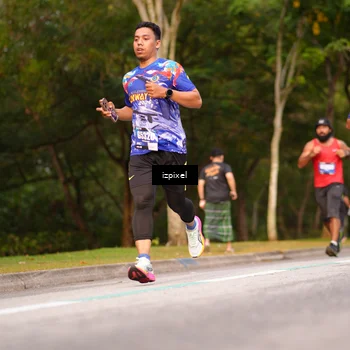 Runner Photo 5452396