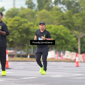 Runner Photo 5452410