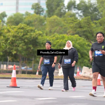 Runner Photo 5455000