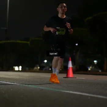 Runner Photo 5456038
