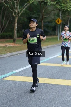 Runner Photo 5456044
