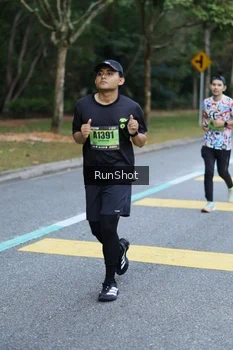 Runner Photo 5456065