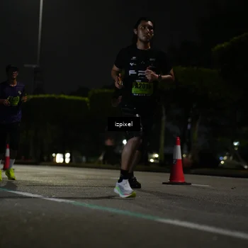 Runner Photo 5456235