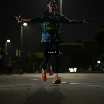 Runner Photo 5456682