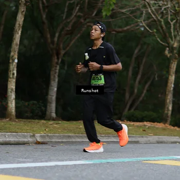 Runner Photo 5458123