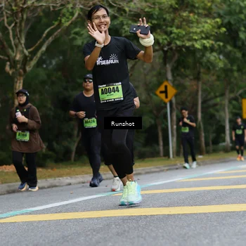 Runner Photo 5459004