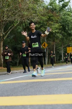 Runner Photo 5459009