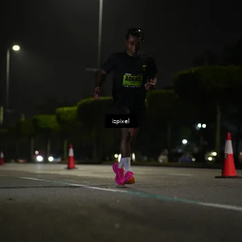 Runner Photo 5459049