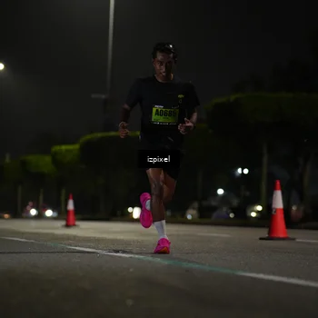 Runner Photo 5459062