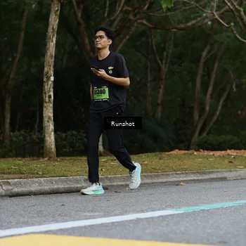 Runner Photo 5459113