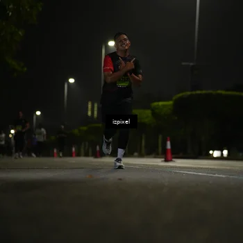 Runner Photo 5459309