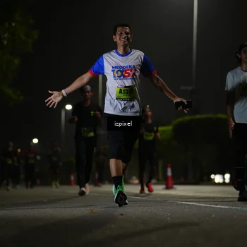 Runner Photo 5459423